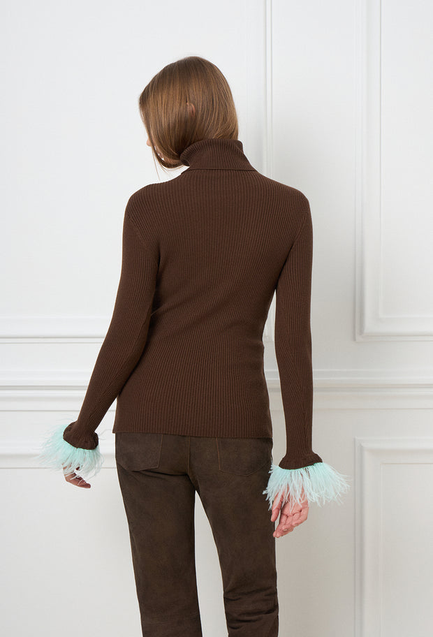 Feather Knitted Turtleneck Brown