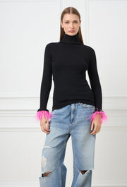 Feather Knitted Turtleneck Black/Pink