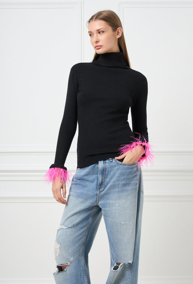 Feather Knitted Turtleneck Black/Pink
