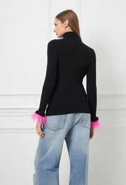 Feather Knitted Turtleneck Black/Pink